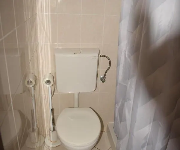 Claudia Lemon * Premantura