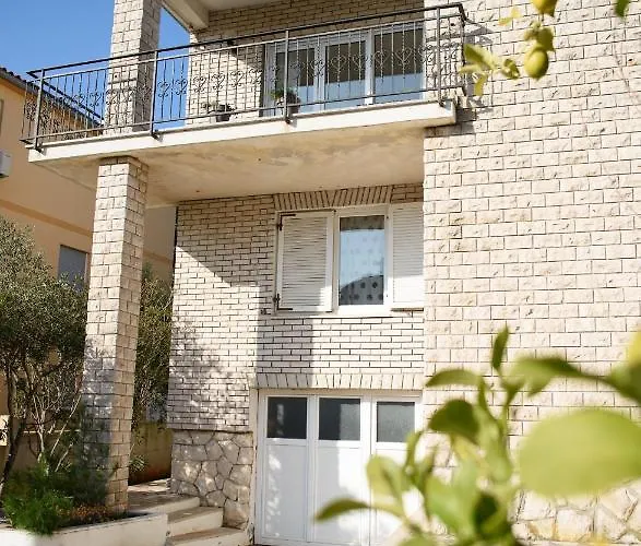 Claudia Lemon Hébergement de vacances