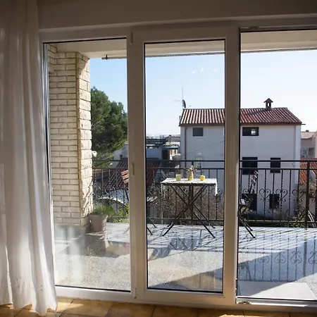Claudia Lemon Holiday home